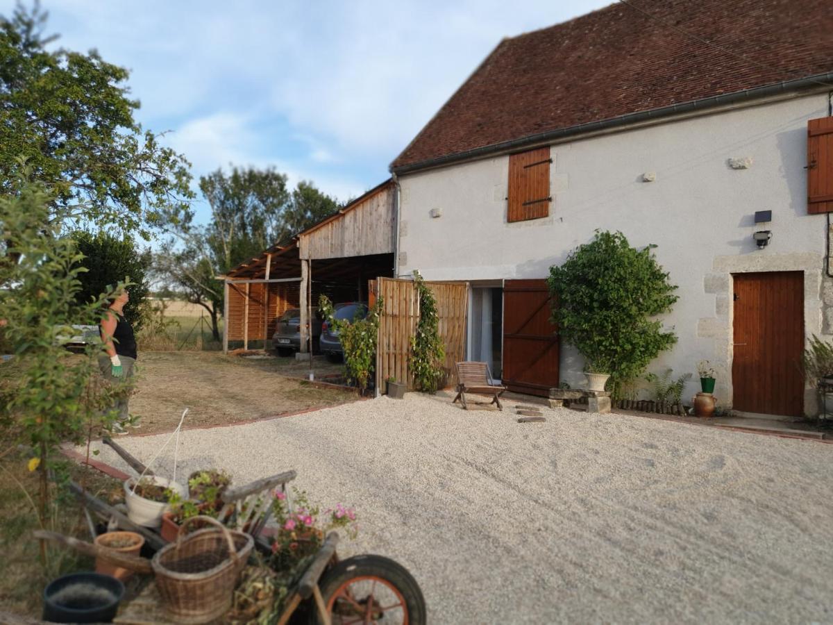 Vila Logis Cote Jardin Varennes-les-Narcy Exteriér fotografie