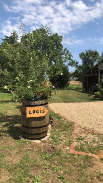 Vila Logis Cote Jardin Varennes-les-Narcy Exteriér fotografie